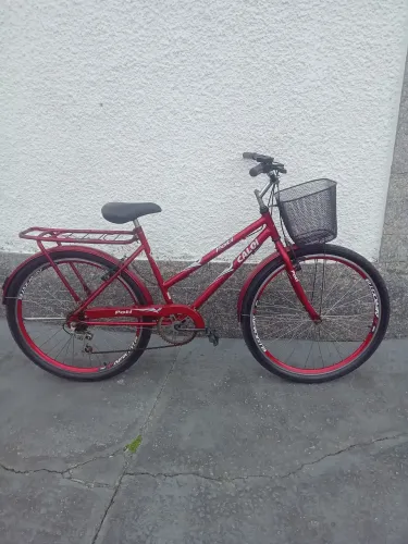 Vendo Bicicleta Caloi Poti aro 26 semi-nova só 400 Reais.
