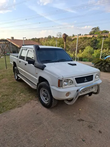 Mitsubishi L200 L 2.5 4X4 CD Turbo Diesel 2004