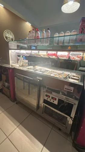 Mesa fria de alimentos geladeira 