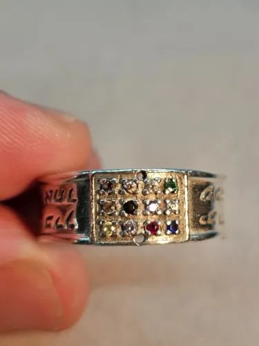 Anel 12 pedras preciosas diamente rubi safira de Israel eu trouxe de Jerusalém