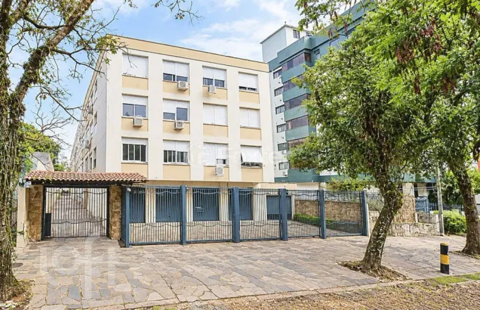 Apartamento à venda Rua Ari Marinho, Higienópolis - Porto Alegre