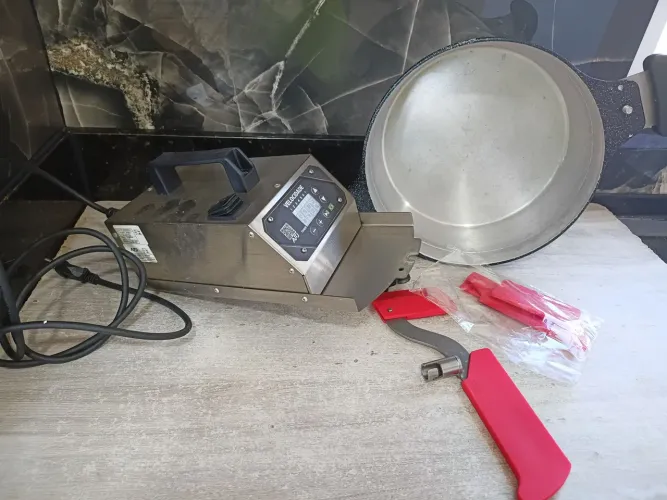 PANELA MEXEDORA 3,5 Litros <br>A BRIGADEIRINHA TITANIUM PREMIUM 127V ? SEMINOVA