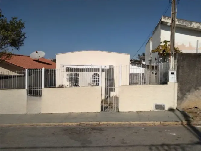 Salão comercial a venda no bairro Planalto em Vinhedo/SP