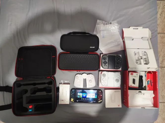 Nintendo switch OLED desbloqueado 4 controles