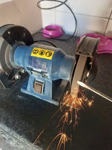 Motoesmeril de Bancada Einhell TC-BG 150