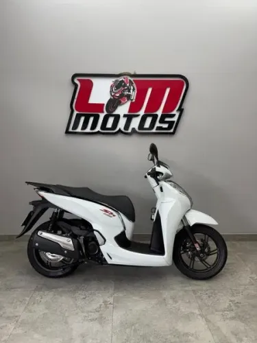 2020 - Honda SH 300i Sport - Km; 14.891