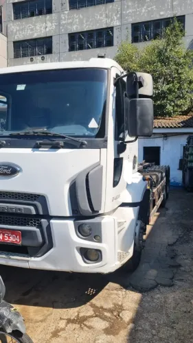 Ford Cargo 2429 Roll on - Roll off