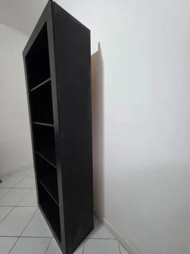 Estante Preta - Semi Nova