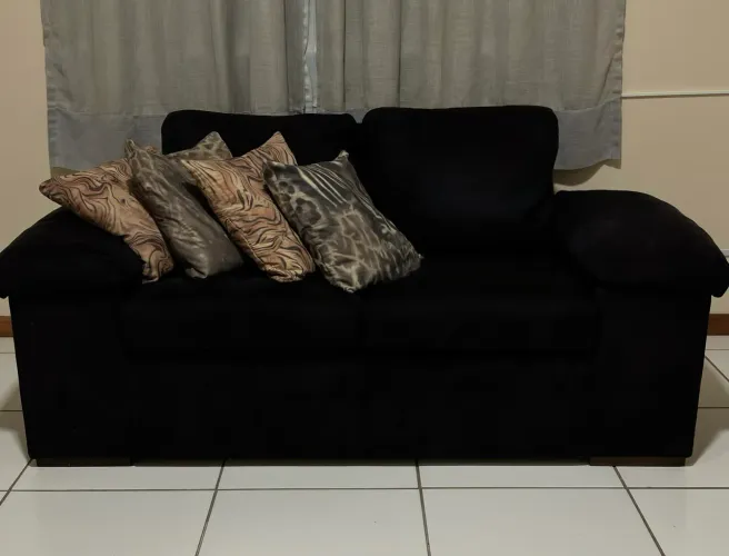 Sofá 2 lugares 