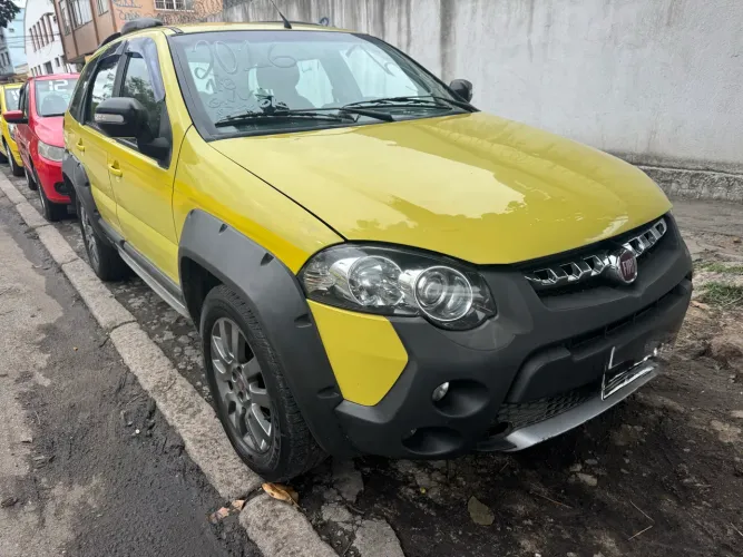 Fiat Palio Weekend Adventure Locker 1.8 Flex 2016