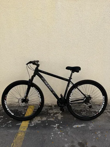 Bicicleta First Aro 29 (Em excelente estado)