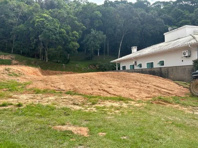 Terreno no Condomínio Parque da Pedra