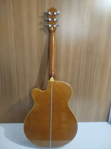 Vendo violão