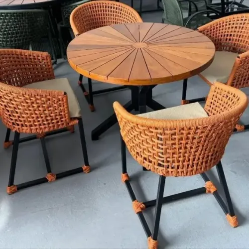 Mesa área gourmet
