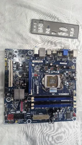 Placa-mãe Intel Desktop H61