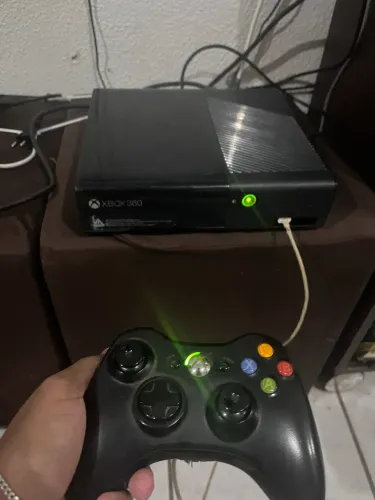 XBOX 360 SUPER SLIM