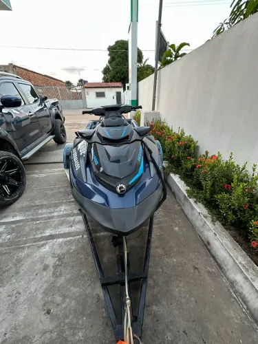 Jet-ski