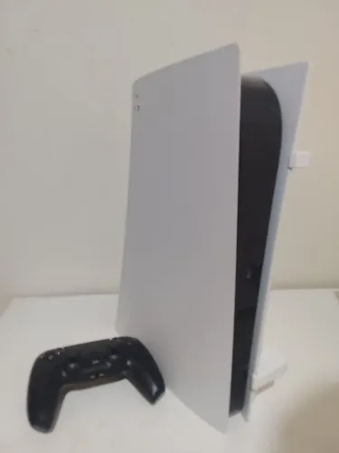 PS5 FAT MIDIA FISICA E DIGITAL 600GB,COM 1 CONTROLE ORIGINAL