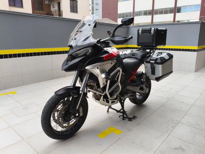 DUCATI MULTISTRADA V4 RALLY Pequena Entrada sem juros 