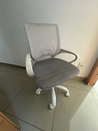 VENDO CADEIRA DE ESCRITÓRIO 