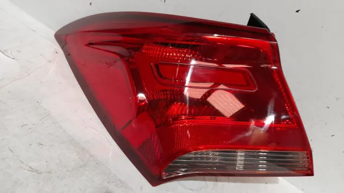 Lanterna Prisma 2017 2018 2019 2020 esq original