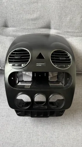 Painel Central VW New Beetle
