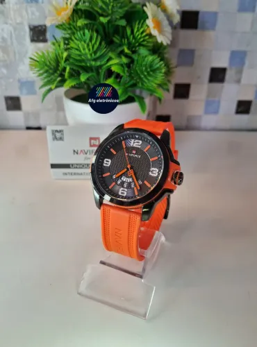 Relógio Naviforce esportivo.