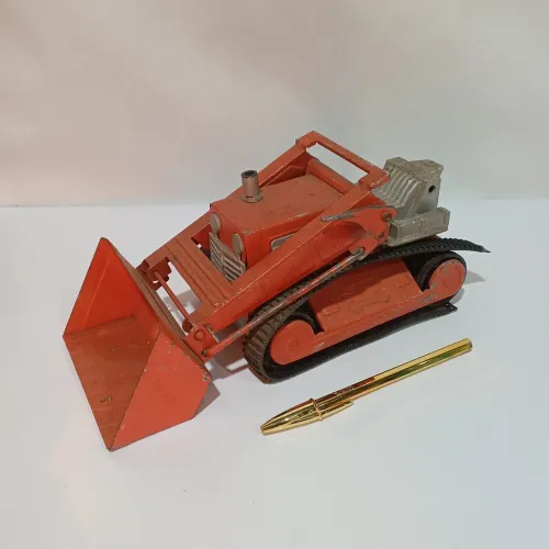  Brinquedo antigo em metal 