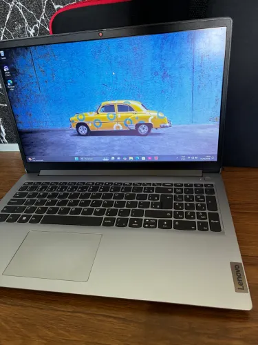 Lenovo Ryzen 5 7520u - 8 RAM DDR5 - SSD 256 - Bateria excelente- Semi Novo