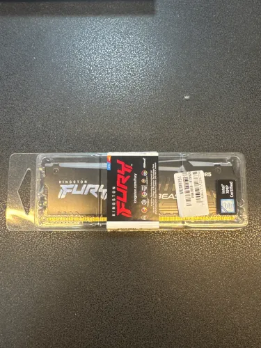 Memória RAM DDR5 Fury 16gb Kingston RGB