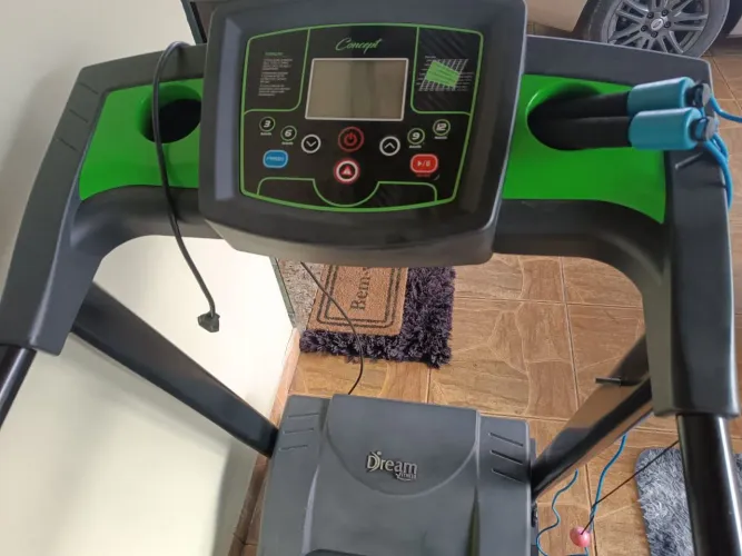 esteira dream fitness concept 2.5 cor preto