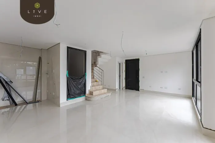SOBRADO TRIPLEX NO AHÚ | 4 SUÍTES, ÁREA GOURMET E CONDOMÍNIO EXCLUSIVO