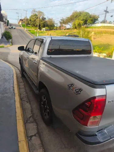 Toyota Hilux CD SR 4X4 2.8 TDI Diesel Aut. 2021
