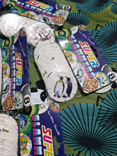Tazos mania raridade lote 10, pacotinhos com 24 unidades totalizando 240 tazos 