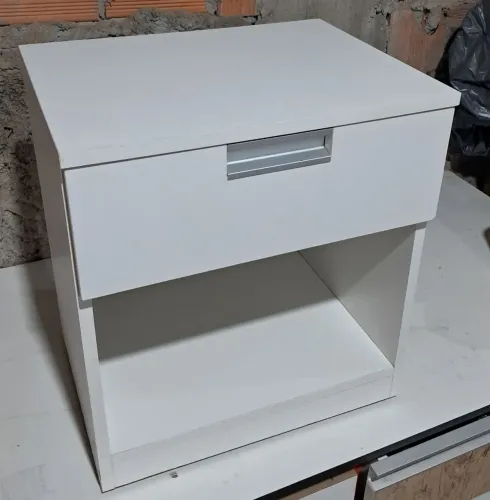 Mesa de cabeceira