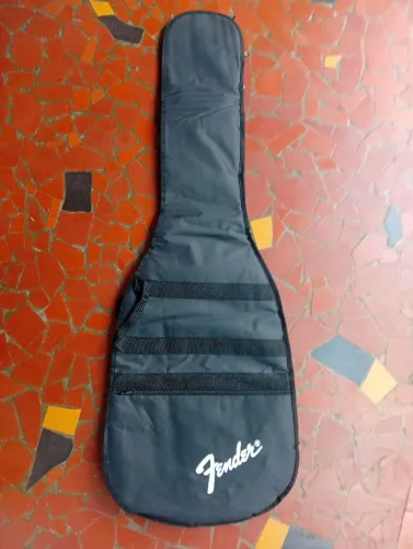 Capa de guitarra Fender