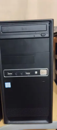 1  DESKTOP  CORE  I3  4  GER.  SSD  240  GB    8  GIGA  DE  MEMORIA  DDR3  430,00