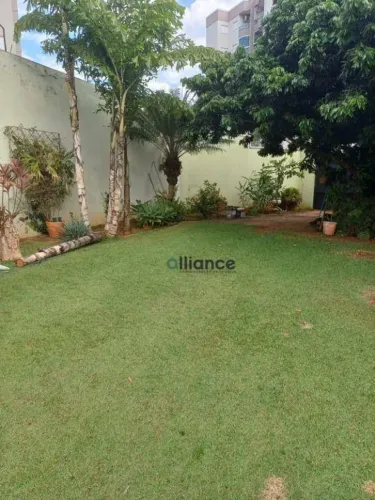 terreno na ruas das acacias
