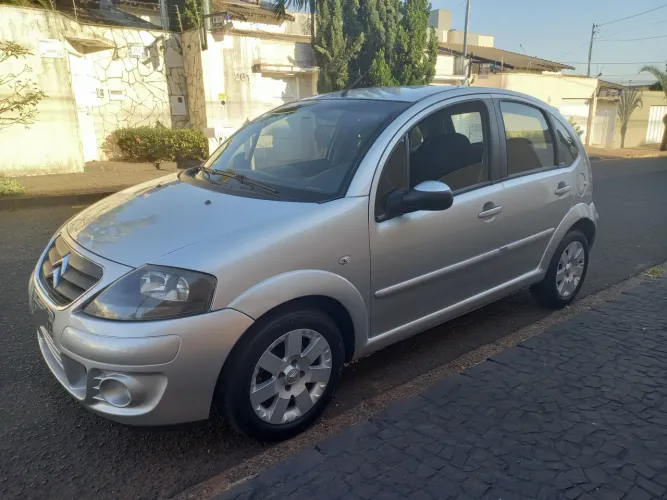 Citroen C3 Exclusive 1.4 Flex 8V 5P 2012
