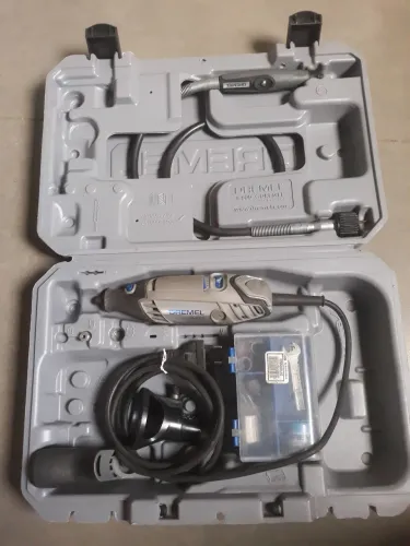 Micro retifica Dremel 3.000.