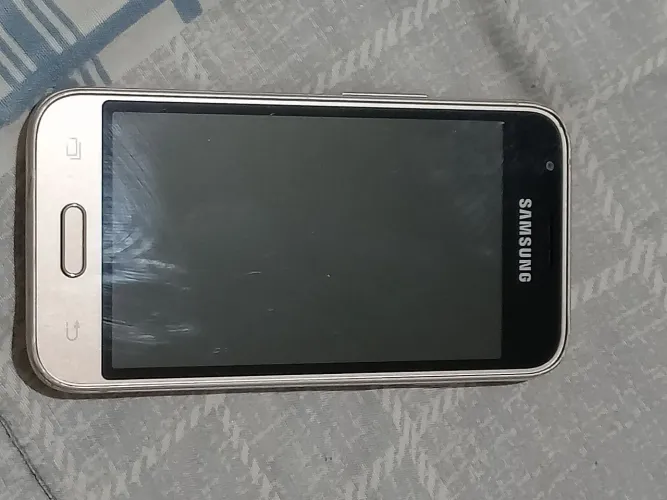 Vendo celular Samsung J1 mini
