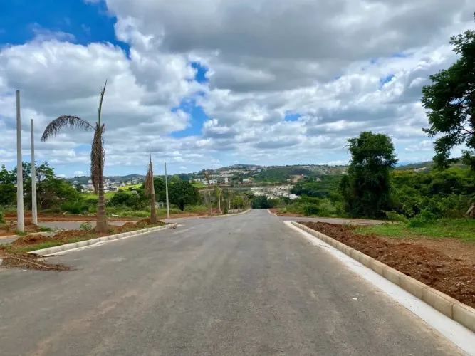 Lotes no Bairro Amadeus em Lagoa Santa, 400 metros - Últimas Unidades!