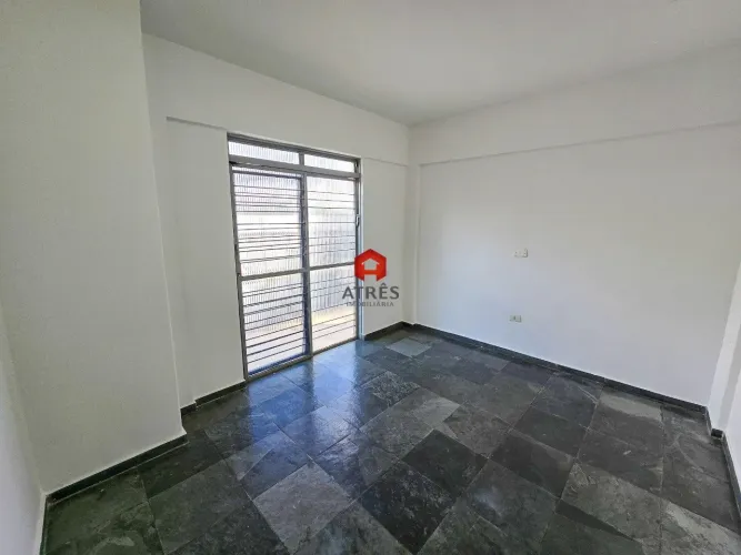 Sala comercial com 27m² localizado no Setor Bueno.