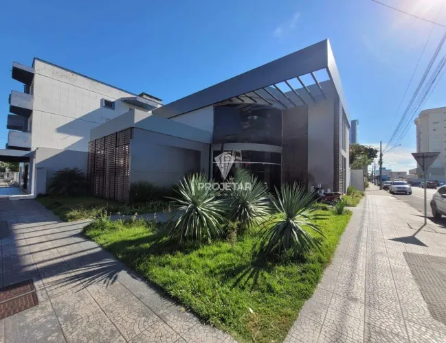 Sala Comercial de Esquina para Locação no Centro de Araranguá