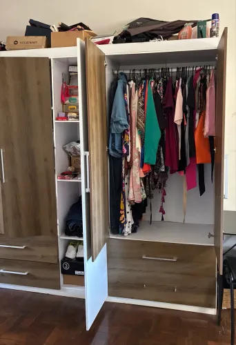 Guarda-roupa Casal