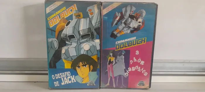 2 VHS Comando Dolbuck