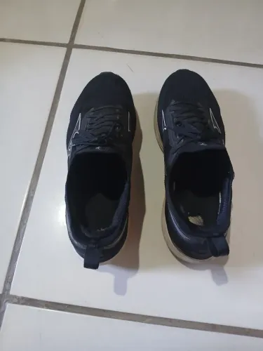 Tenis de corrida