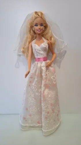 Barbie noiva