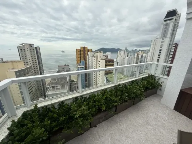 COBERTURA DUPLEX VISTA MAR MOB/EQUIP/DECORADA 326M² PRIV, EXC. LOCALIZAÇÃO. SE APAIXONE!!!