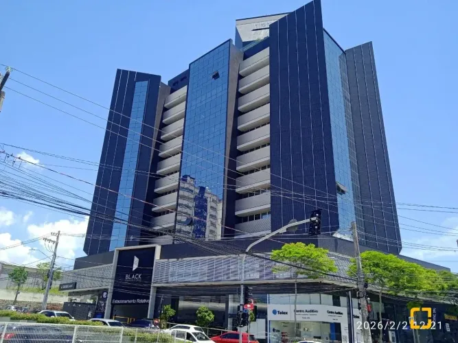Vendo Sala Comercial no Edifício Black bairro Estreito em Florianópolis